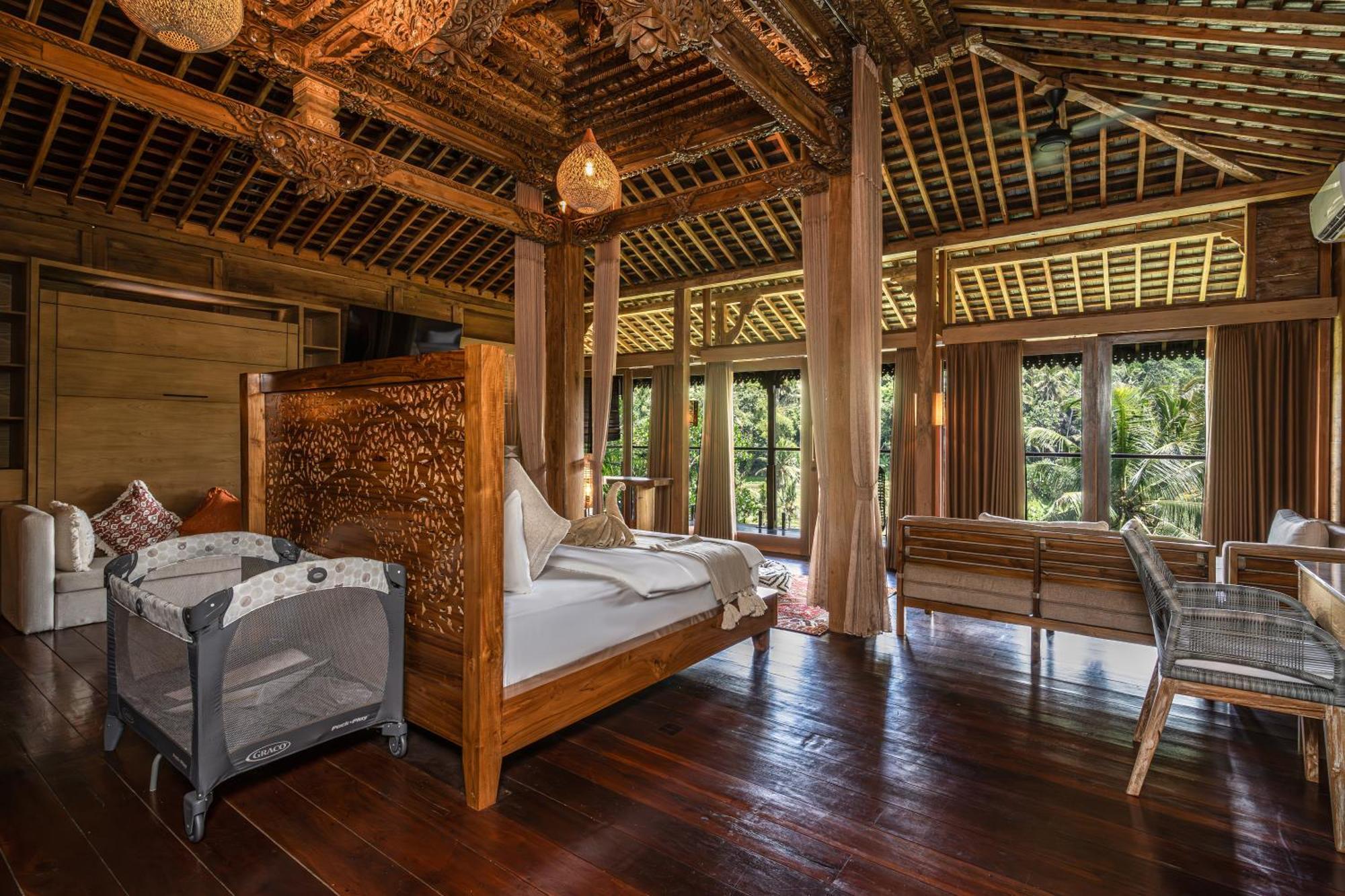 Ubud Riverside Villa Exterior photo